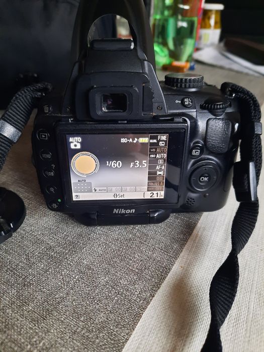 Фотоапарат Nikon D5000