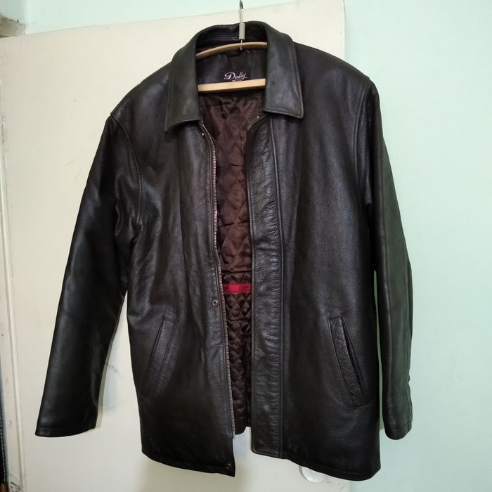 Фирменные кожаные куртки.