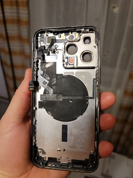 Carcasa Iphone 14 Pro Max originala cu spate fisurat
