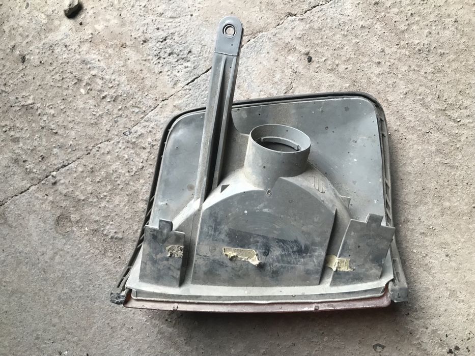 Продам задний фонарь