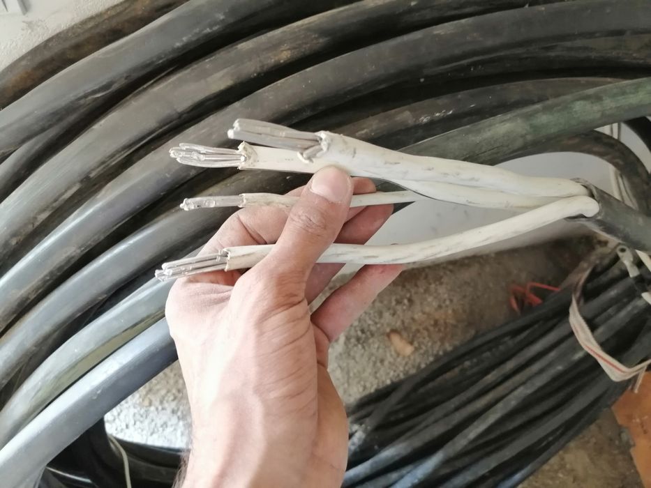 Алюминий Кабель 1×16 3×35 105метр 380 вольт  шит хам сотилади