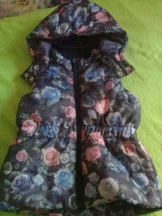 Продам новую жилетку.3-D.