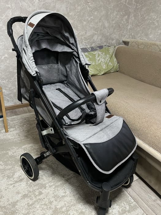 Продам детскую коляску