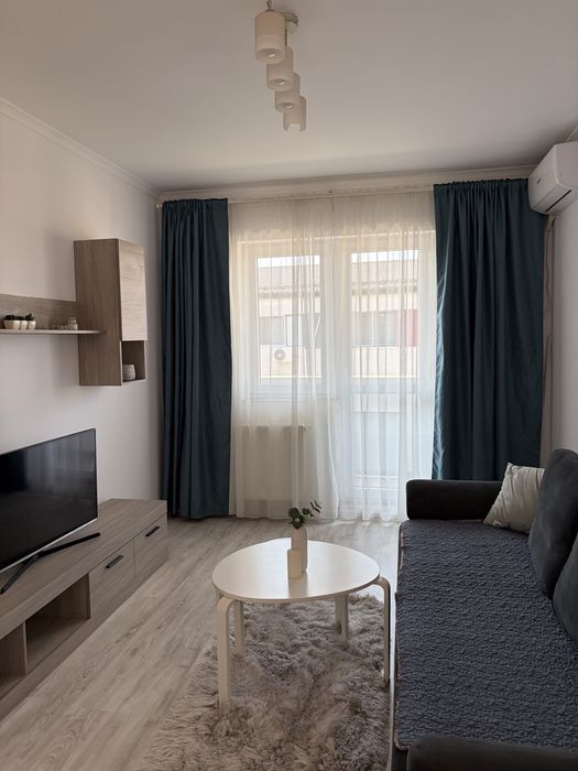 Inchiriez apartament 2 camere decomandat Militari Residence