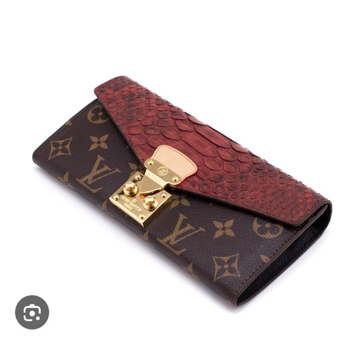 Luis Vuitton естествена кожа.