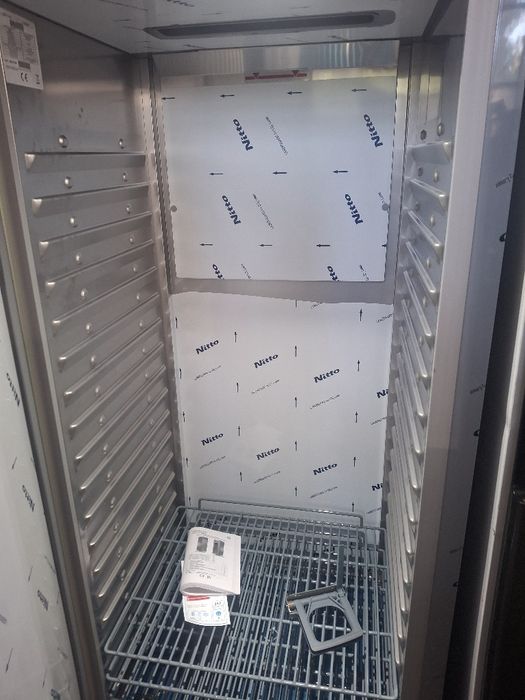 Хладилник професионален 18 месеца гаранция GRAM/ HOSHIZAKI