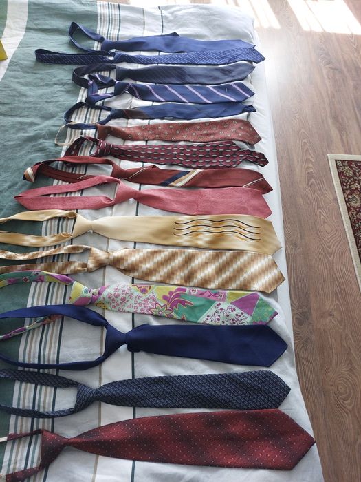 Cravate barbati frumoase