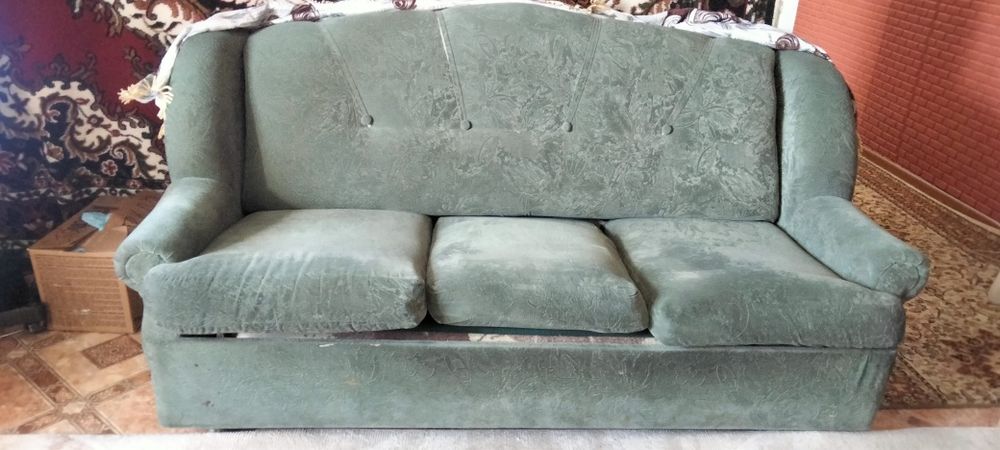 Срочно продам уголок