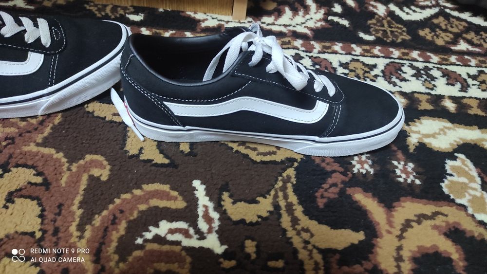 Vând : Vans mărime 38