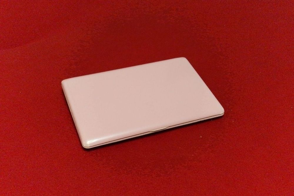 Mini laptop Asus Eee PC 1005HA, funcțional la priza