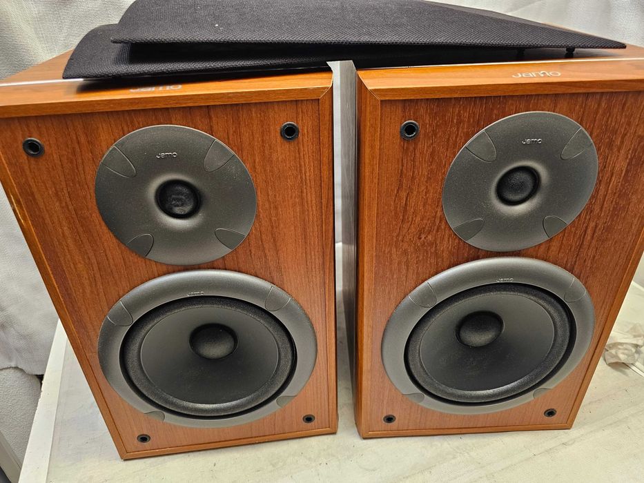 Boxe Raft Jamo E 610 – 100W, Sunet Hi-Fi Danez, Aspect Lemn