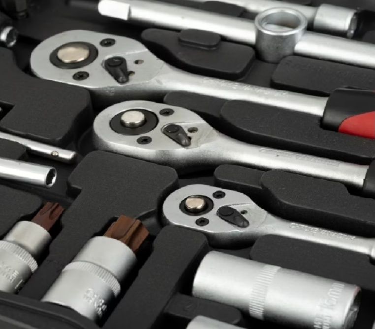 Trusa de chei tubulare  216 piese, chrome vanadium