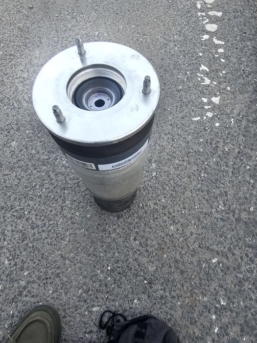 Perna BMW F02 2011