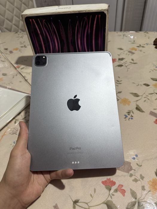 iPad Pro 11  4 поколения  M2