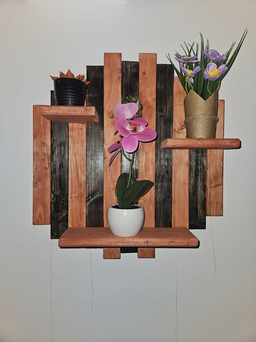 Etajeră/raft 51×47 decorațiunile nu sunt incluse în preț