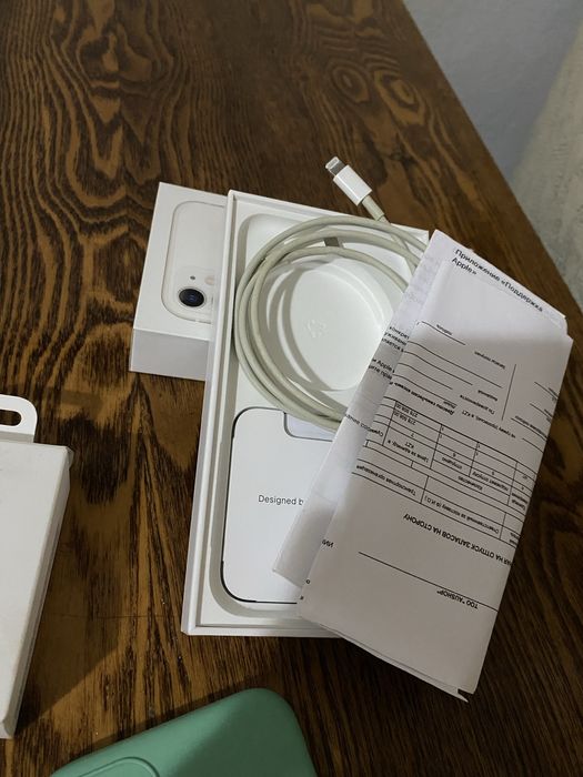 IPhone 11 128 gb 77 акб