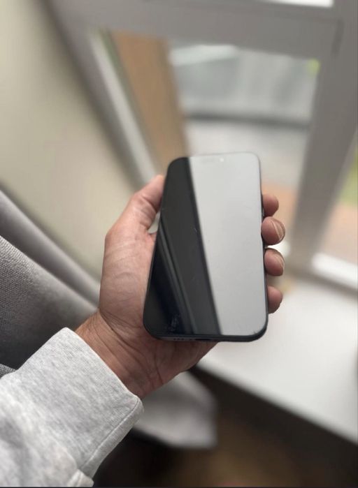 Iphone 16 128 + apple watch 7 + airpods pro luxe