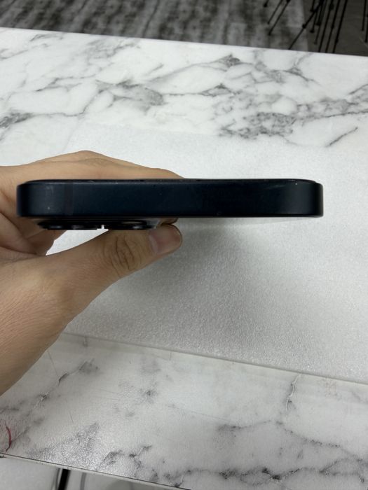 Продам айфон 13 128гб