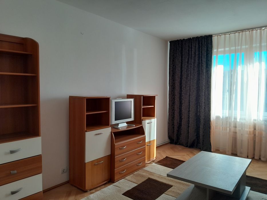 Dau în chirie apartament cu 2 camere în Tg Mureș,  Calea Sighișoarei.