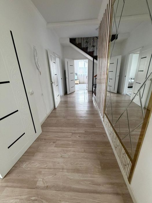 Дом 2 этажный.