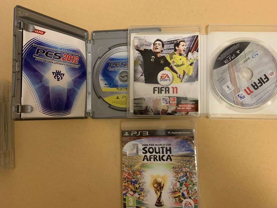 PS3 -   Fifa 11 , Pes 12 , South Africa