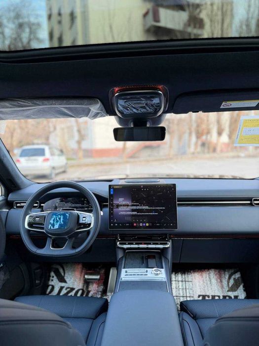 Sotuvda Zeekr 9X Max 55 kv avtomashinamiz