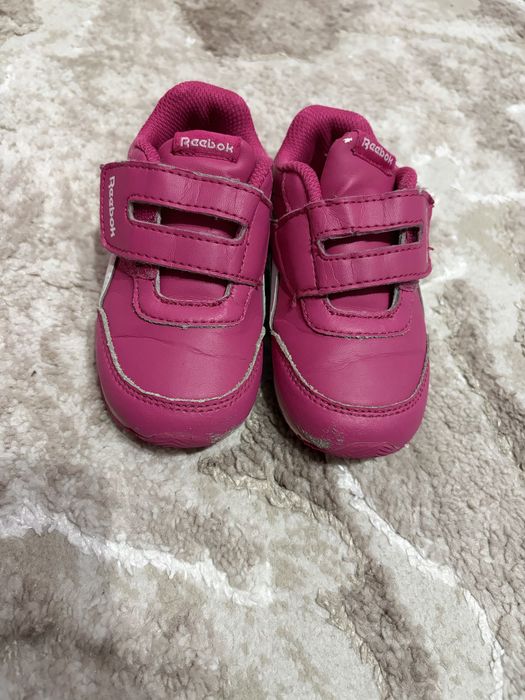 Adidasi Reebok nr 22,5