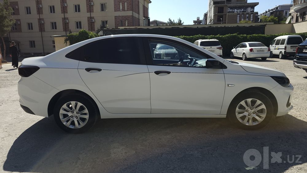 Chevrolet Onix 2024