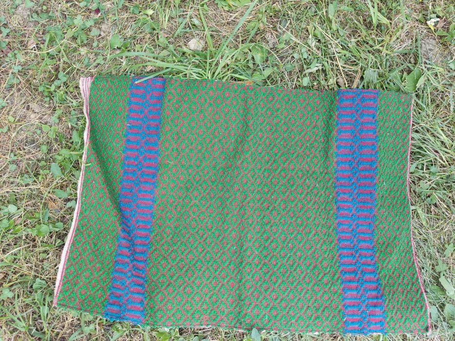 Ретро черги,столарчета, покривала и калъфка за възглавница в стар стил