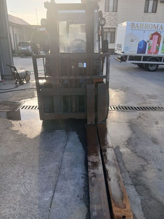 Кара вилочный погрузчик 5тн сотилади