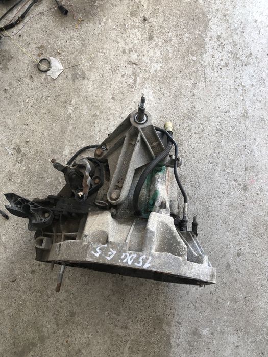 Cutie viteze Renault Megane 3 1.5 dci 5 trepte jr5 150 / 108 / 306