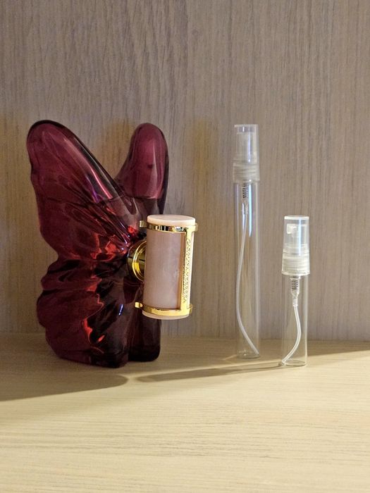 La Bomba Carolina Herrera