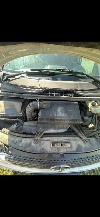 Mercedes Vito ...