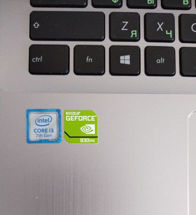 Ноутбук Asus x542u - 15,6",