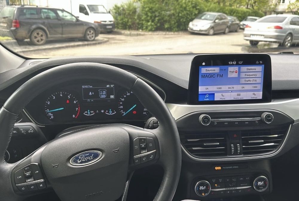 FORD Focus 2020 — imagine 5