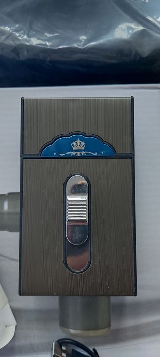 Портсигар с зажигалкой