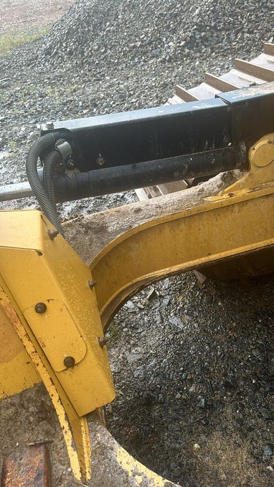 Reparatii șI alezare mobile,cilindri hidraulici.