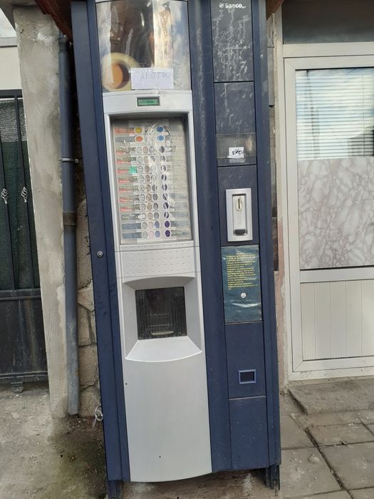 Продава се вендиг кафемашина SAEKO