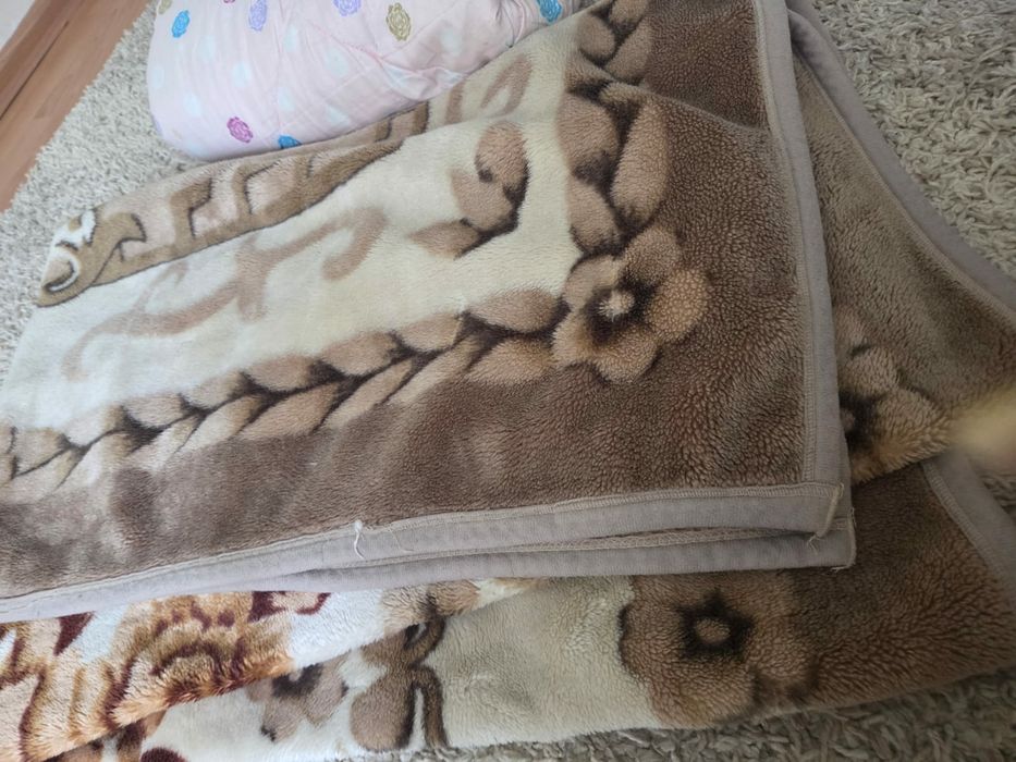 Простыня,подушка, плед,тюль, одеяло,,көрпе