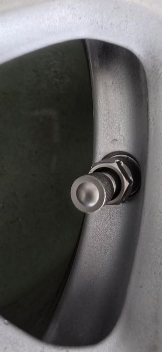 Vând jante audi R15 5X112 cu valve de metal