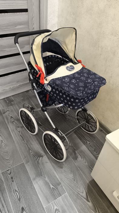 Детская коляска для кукол