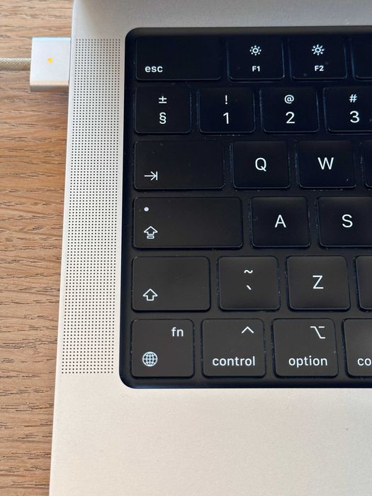 Apple MacBook Pro 14'' 2021 M1 PRO 16RAM 512GB SSD Silver A2442