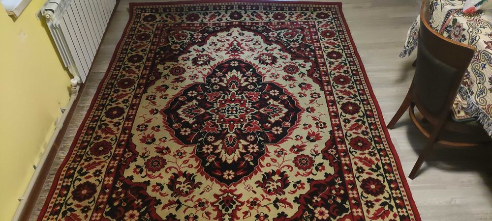 Продам ковры, 2x3 м