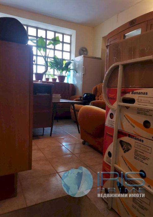 Продава се Офис в Шумен, Център - 30 кв.м за 1667 €/кв.м - Снимка #1