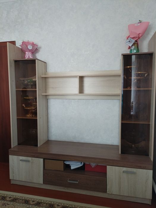 Шкаф для гостиной