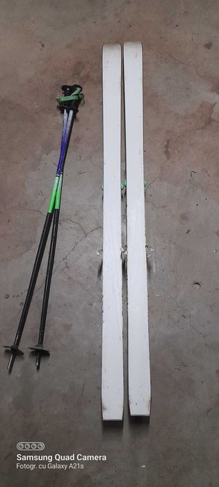 Patine/role  reglabille 29-32 . Schiuri 1,5m.