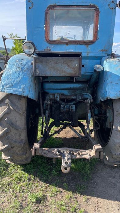 Трактор, в ходовом состоянии, косилка