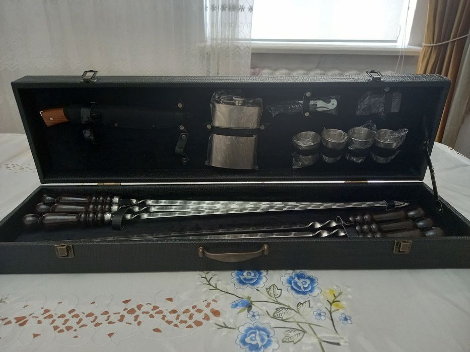 Шашличныи набор комплекте