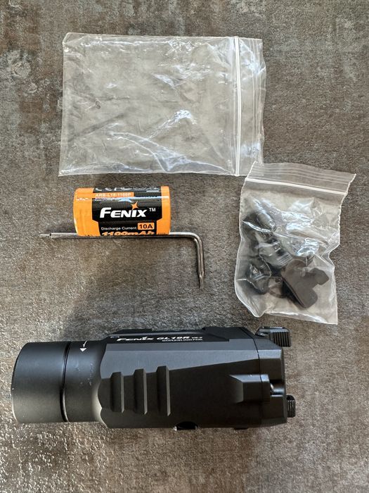 Lanterna arma fenix gl19 r