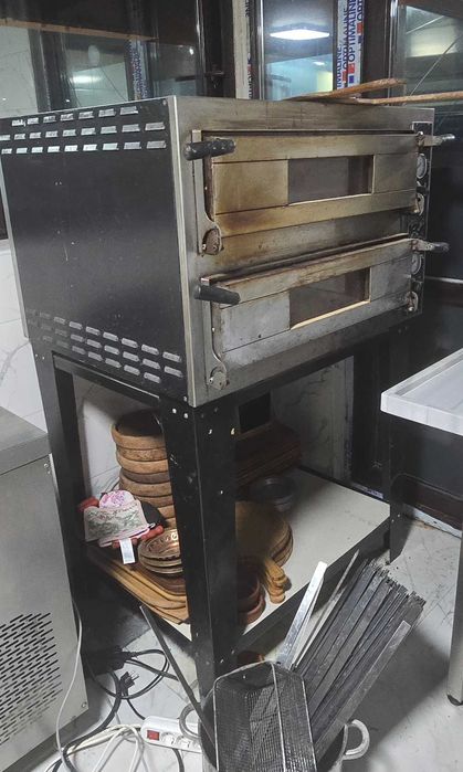 AFACERE LA CHEIE: Restaurant 400mp - Zona Piațeta Decebal